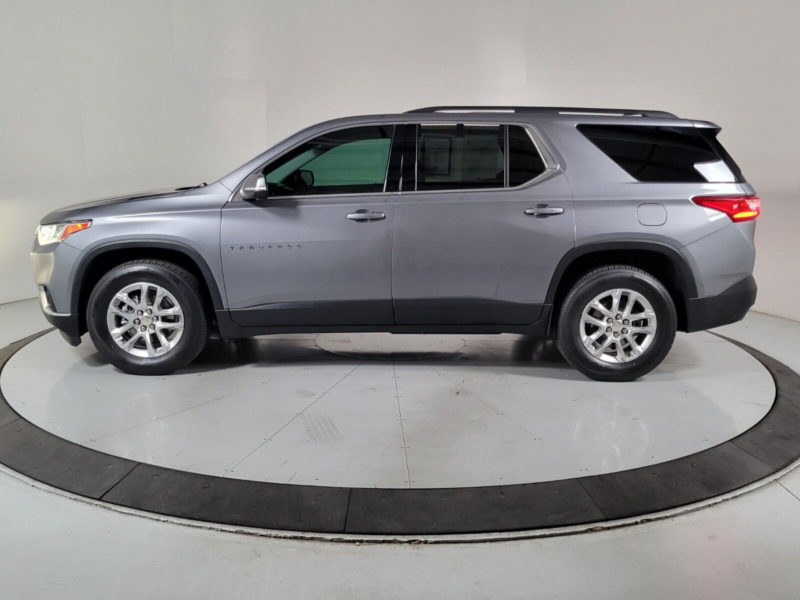 2021 Chevrolet Traverse LT 7