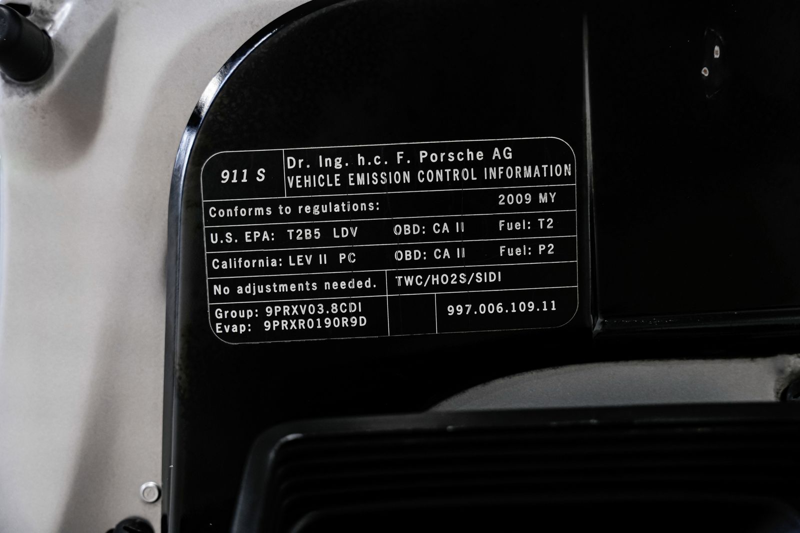2009 Porsche 911 Carrera S — photo 35