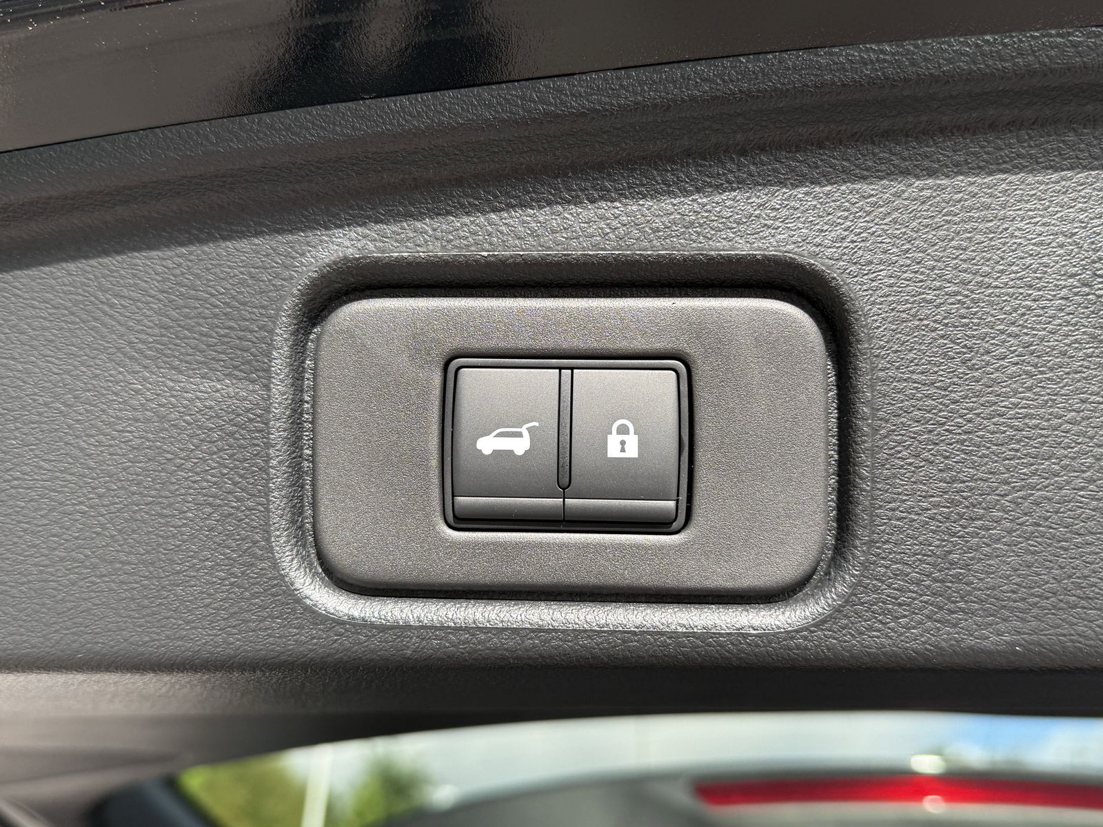 2025 Nissan Pathfinder SL photo 33