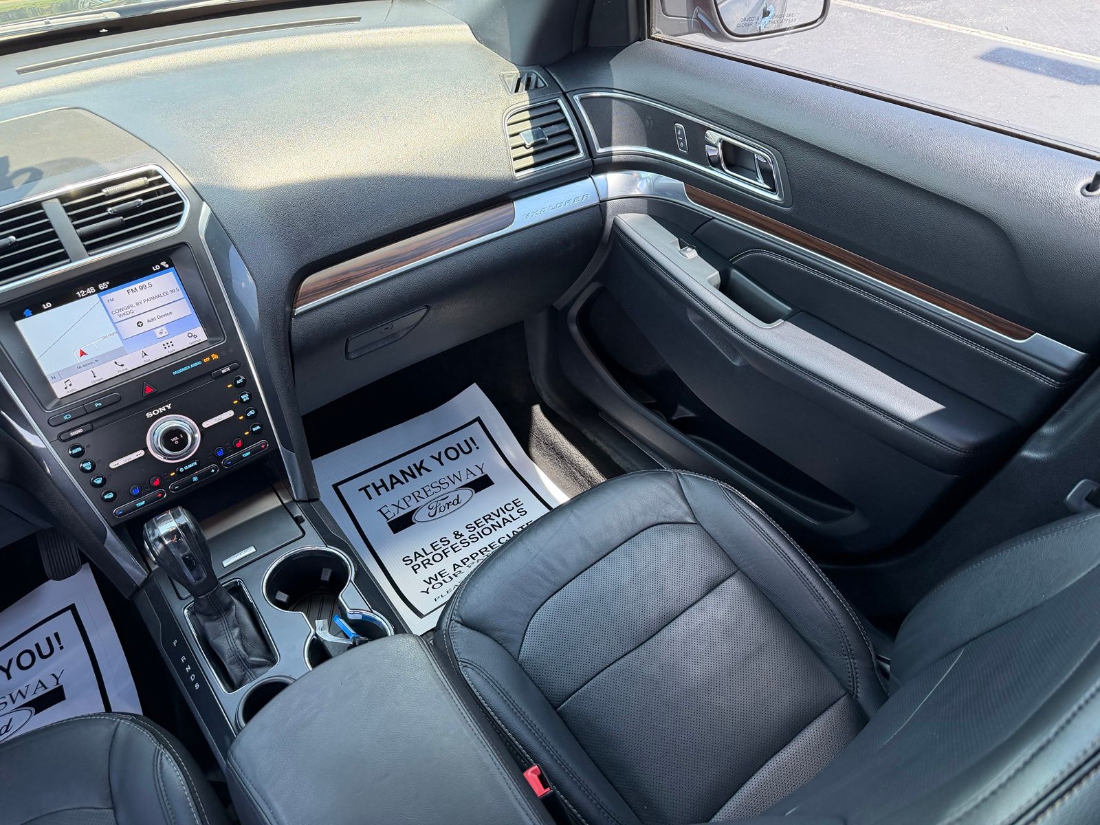 2019 Ford Explorer image 18