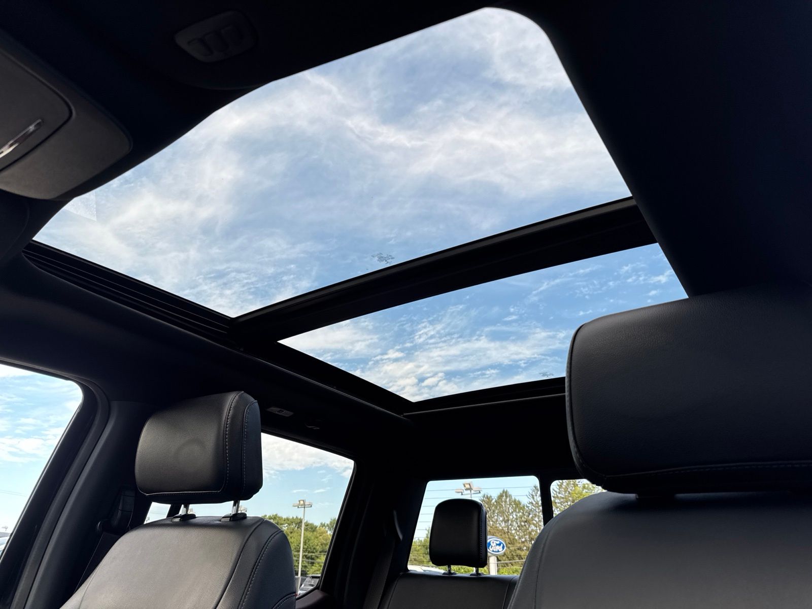 Used 2022 Agate Black Metallic Ford Lariat image 10