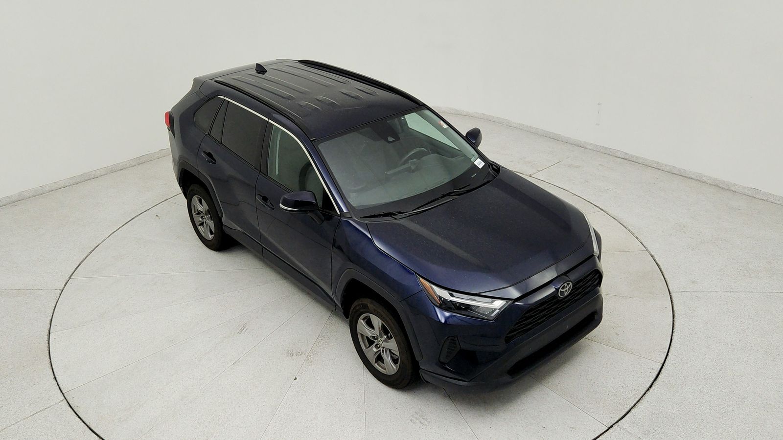 Used 2024  Toyota XLE image 17