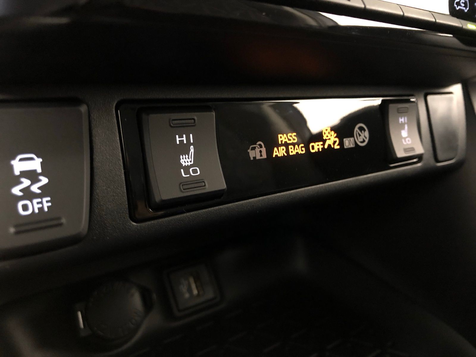2025 Toyota RAV4 Woodland Edition 16