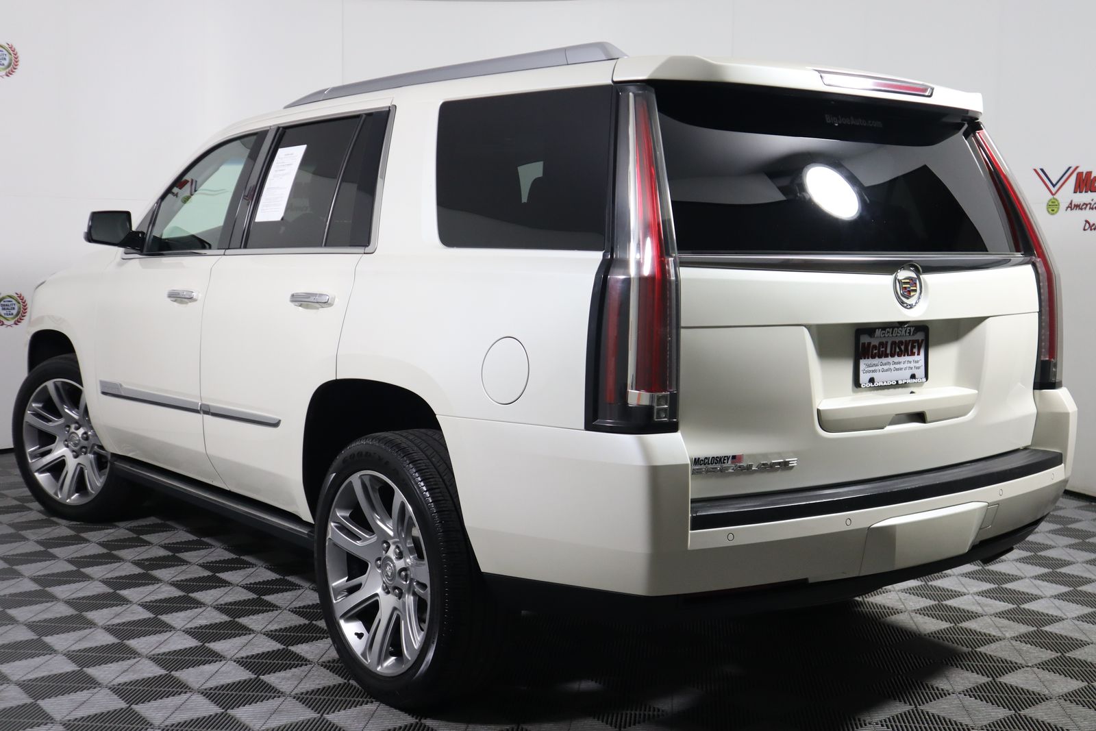 2015 Cadillac Escalade Premium photo