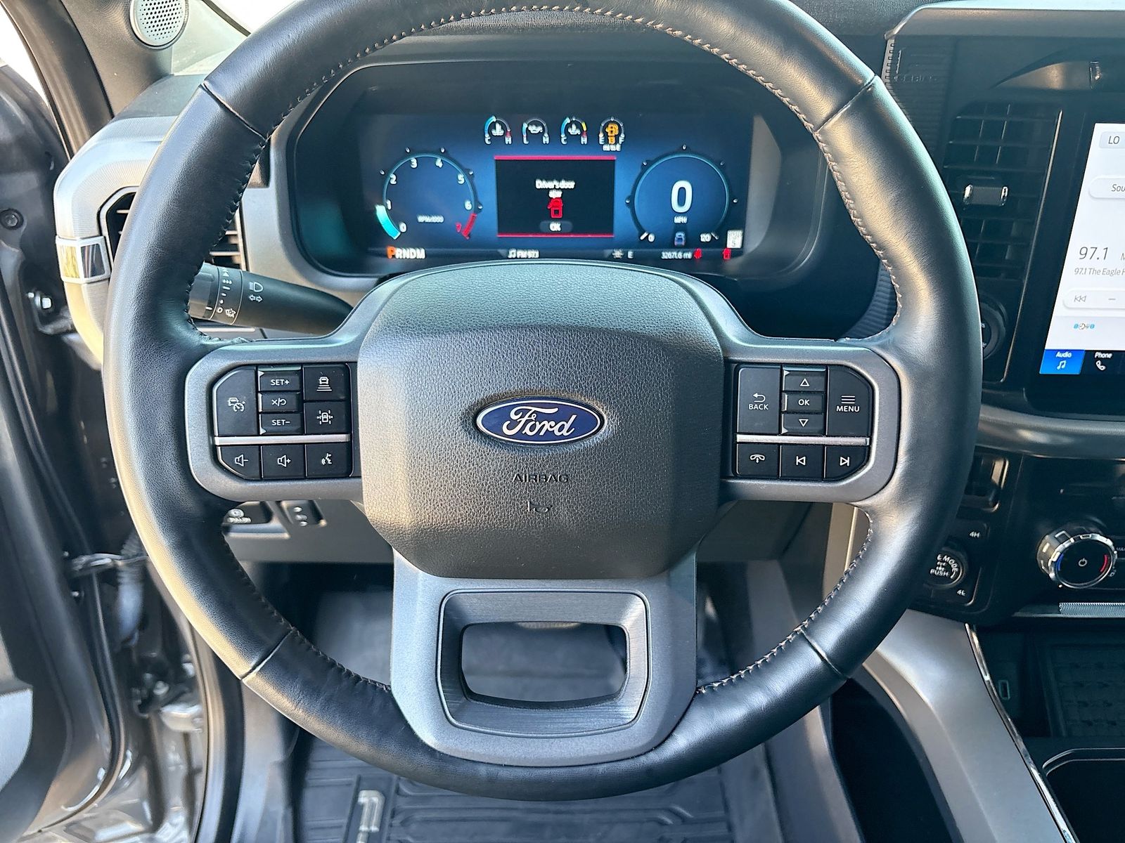Used 2024 Gray Ford Lariat image 11