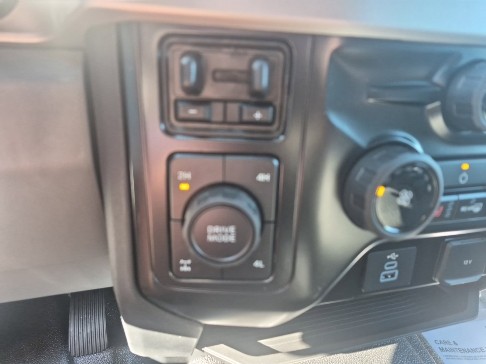 New 2026 Oxford White Ford XLT SERVICE BODY image 20