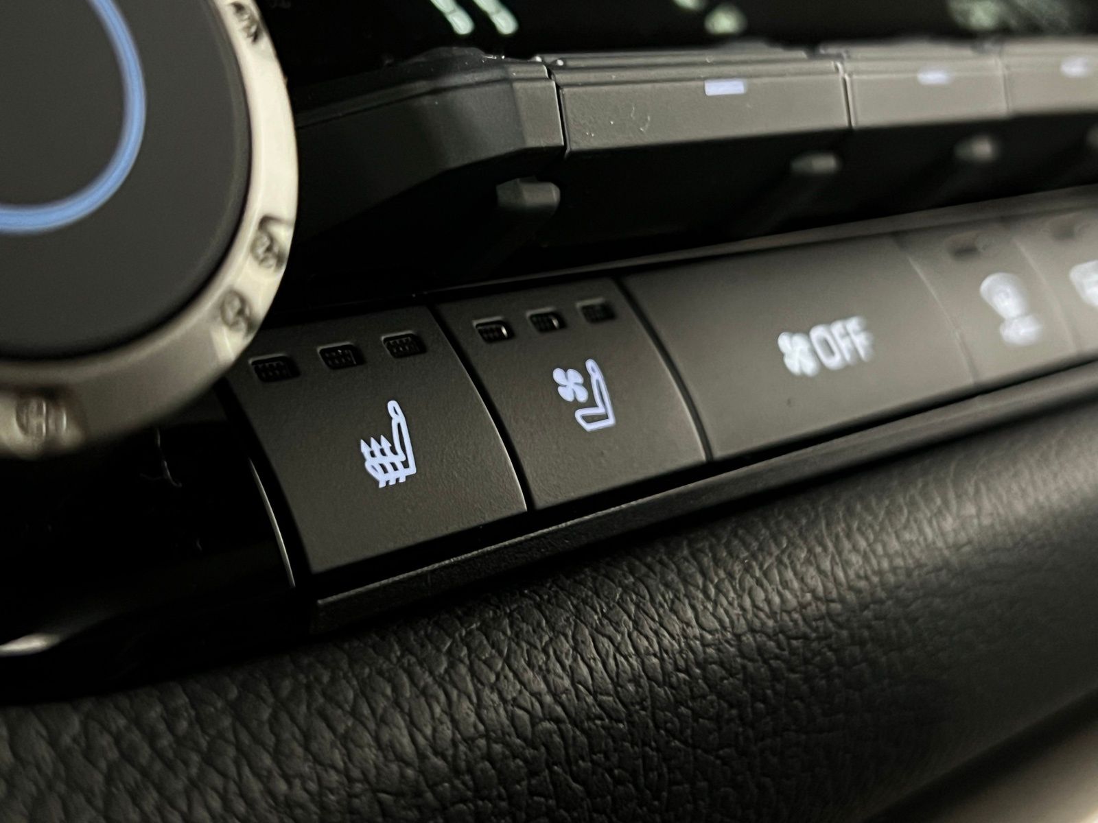 Thumbnail: 2026 Toyota Tundra - 17