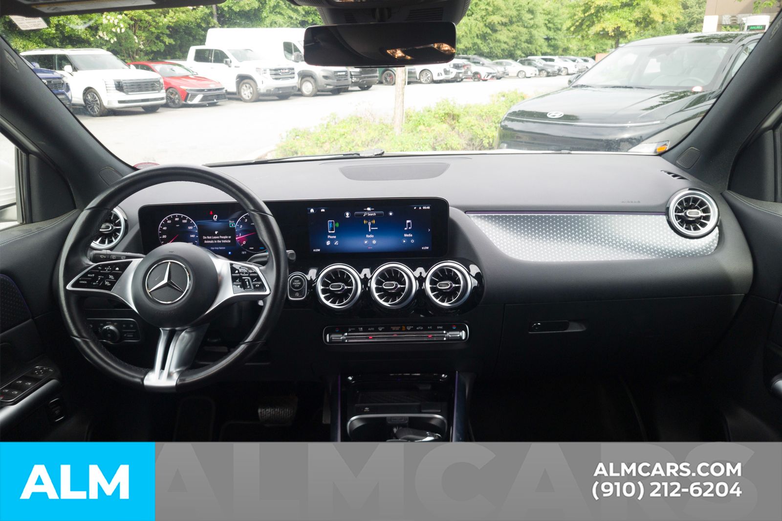 Used 2025 Polar White Mercedes-Benz GLA 250 image 20