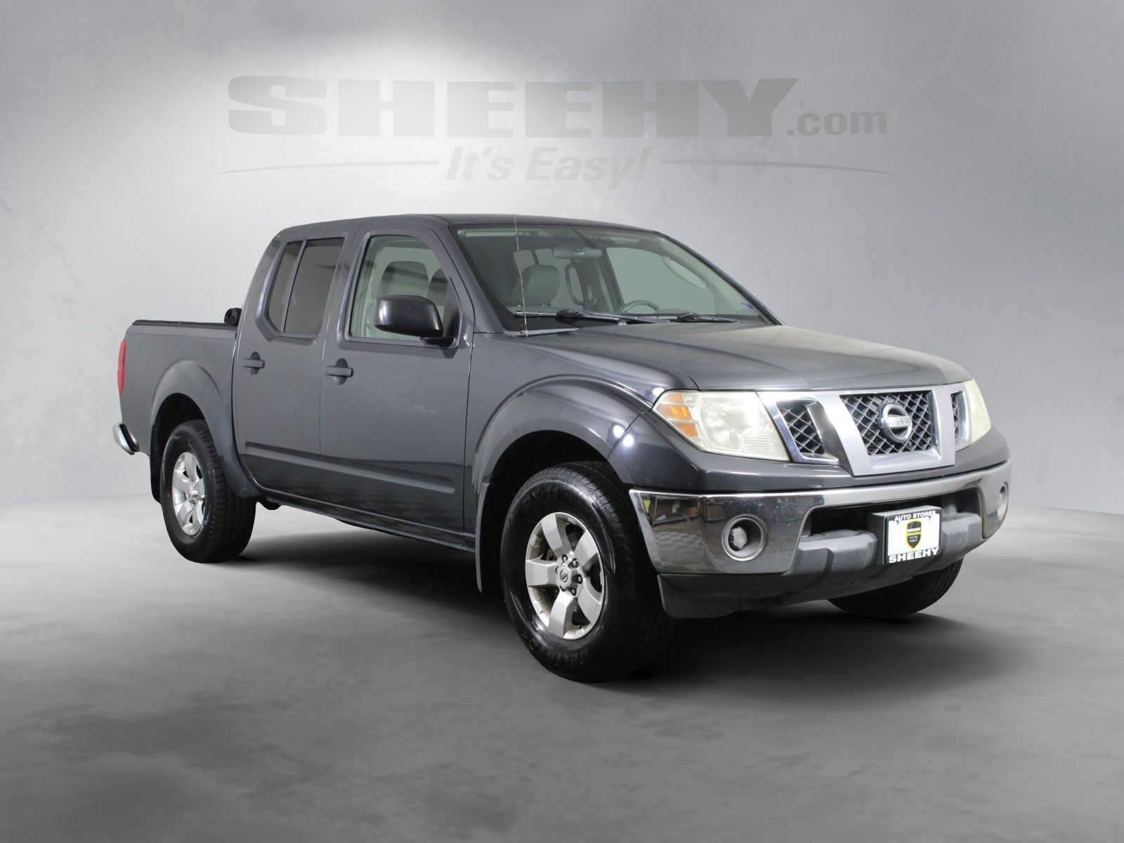 Used 2010 Black Nissan SE image 2