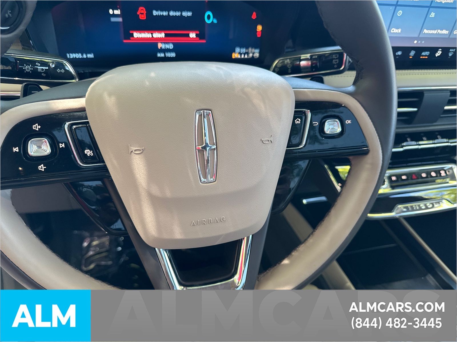 Used 2024 White Lincoln Grand Touring image 21
