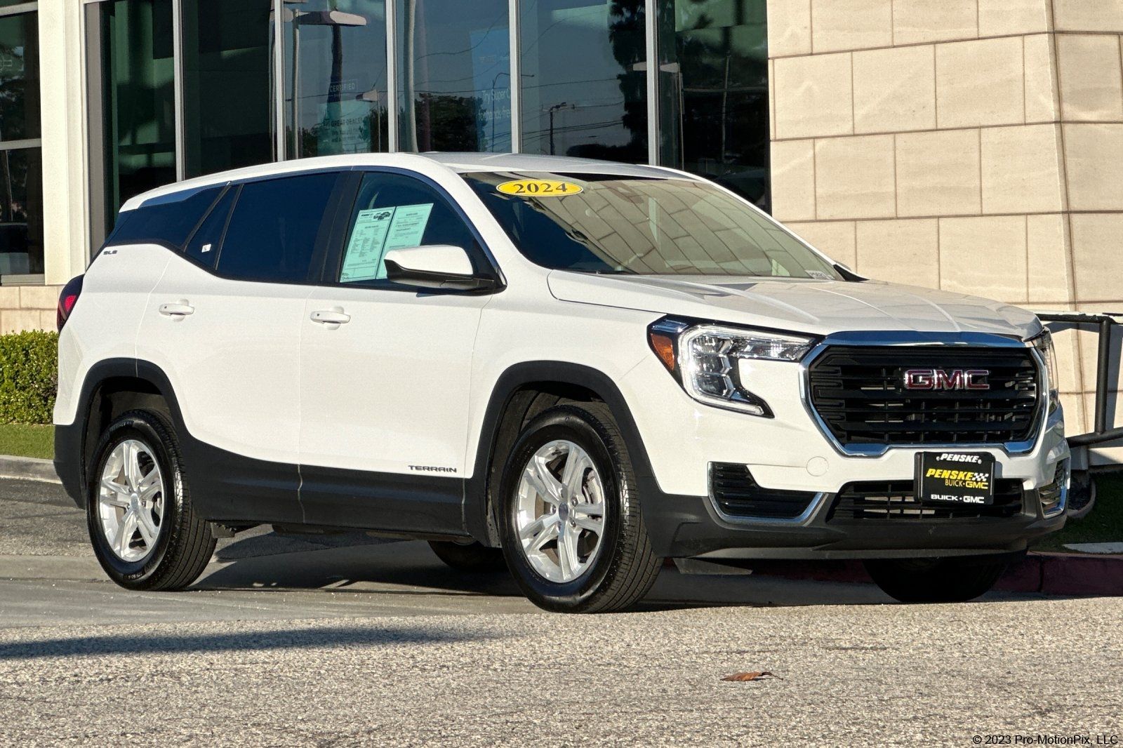 2024 GMC Terrain SLE FWD