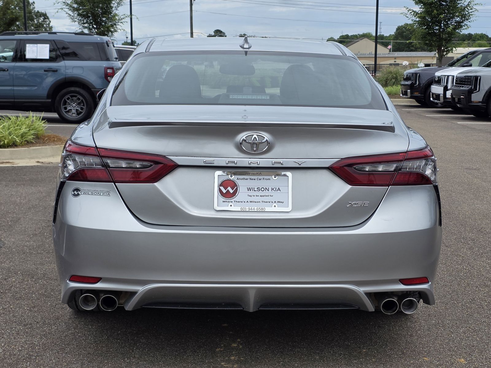 View vehicle photo 5