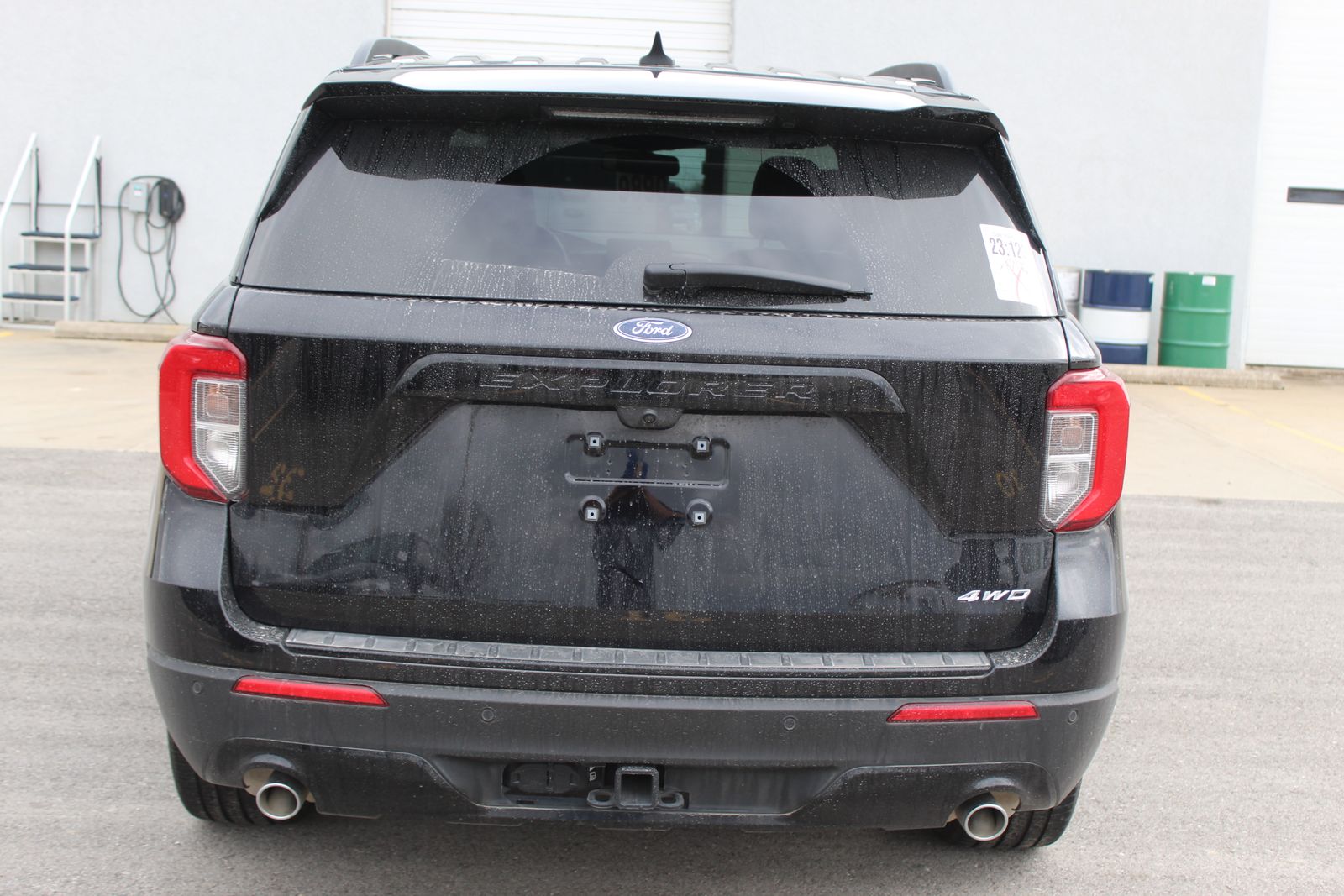 View vehicle photo 5