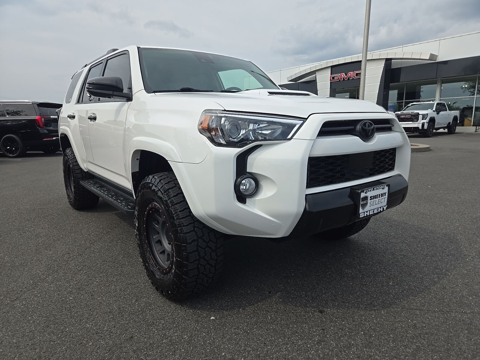 Super White 2020 Toyota 4Runner SUV / Crossover Four-Wheel Drive 5-Speed Automatic Overdrive