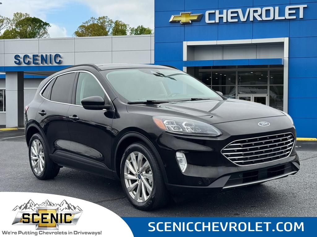 2021 Ford Escape Hybrid Titanium FWD