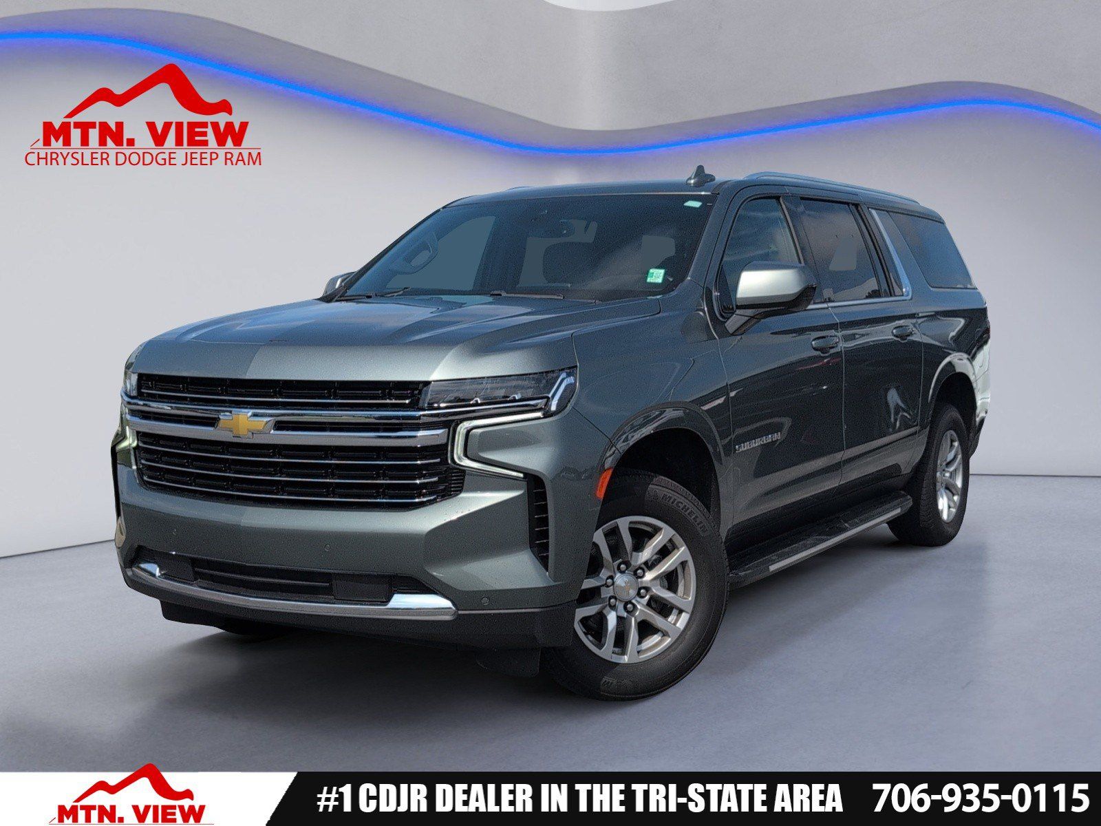 Silver Sage Metallic 2024 Chevrolet Suburban SUV / Crossover 4X2