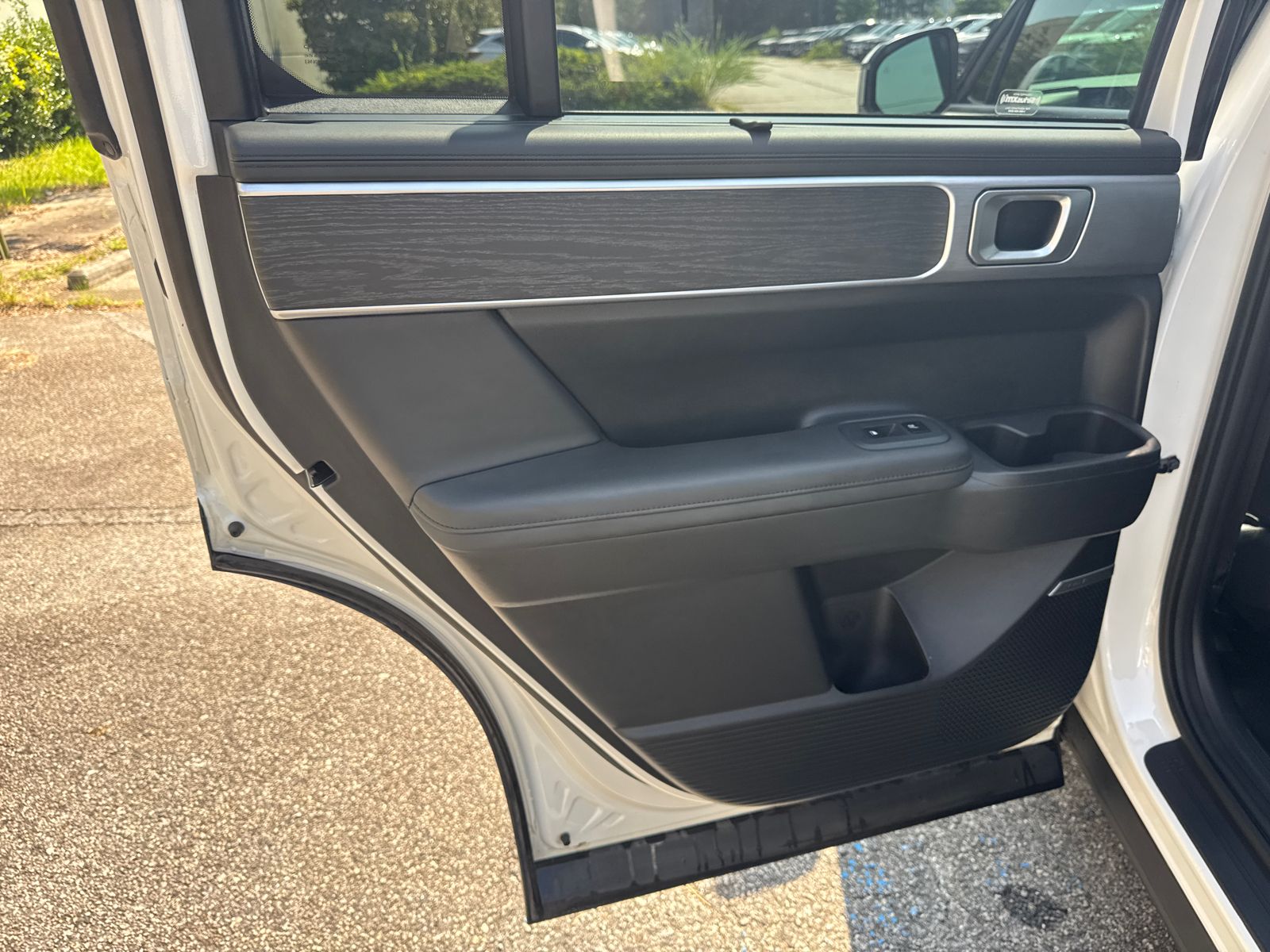 Used 2024 White Hyundai Limited image 22