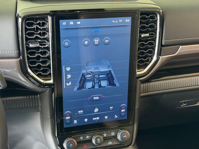New 2025 Oxford White Ford Lariat image 26