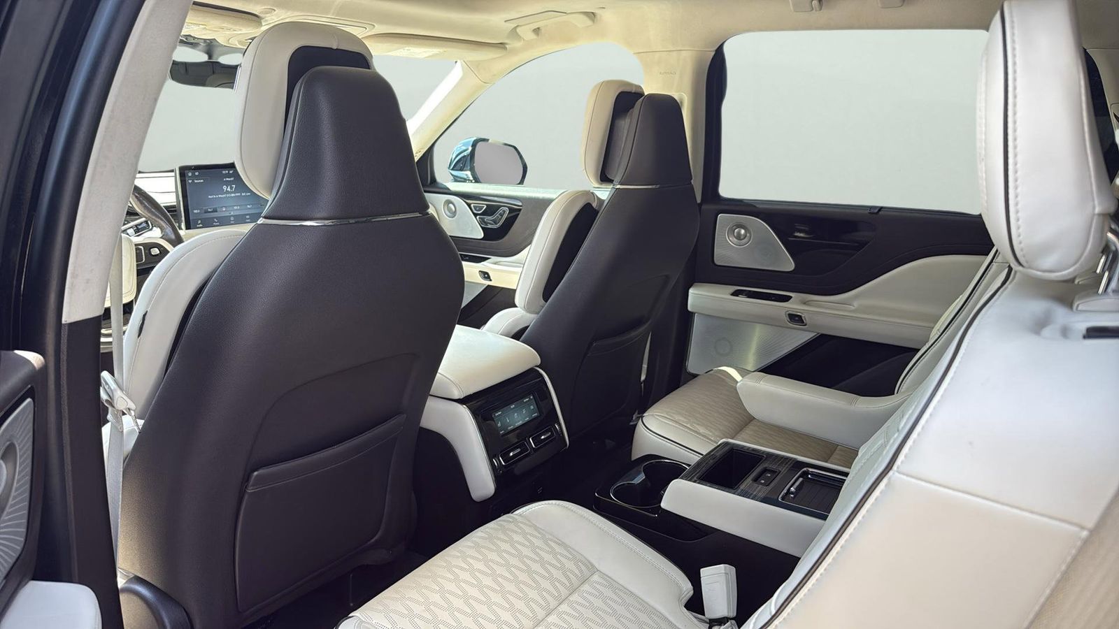 Used Car 2021 Lincoln Aviator  Black Label For Sale Under $40,000 In Austin, Texas