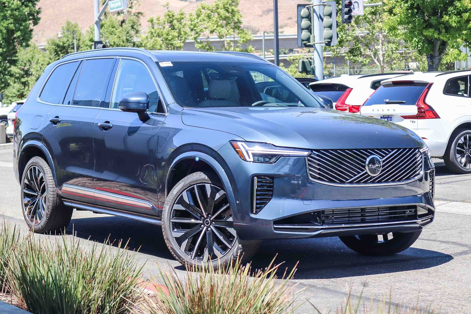 2026 Volvo XC90 Plug-In Hybrid T8 Ultra