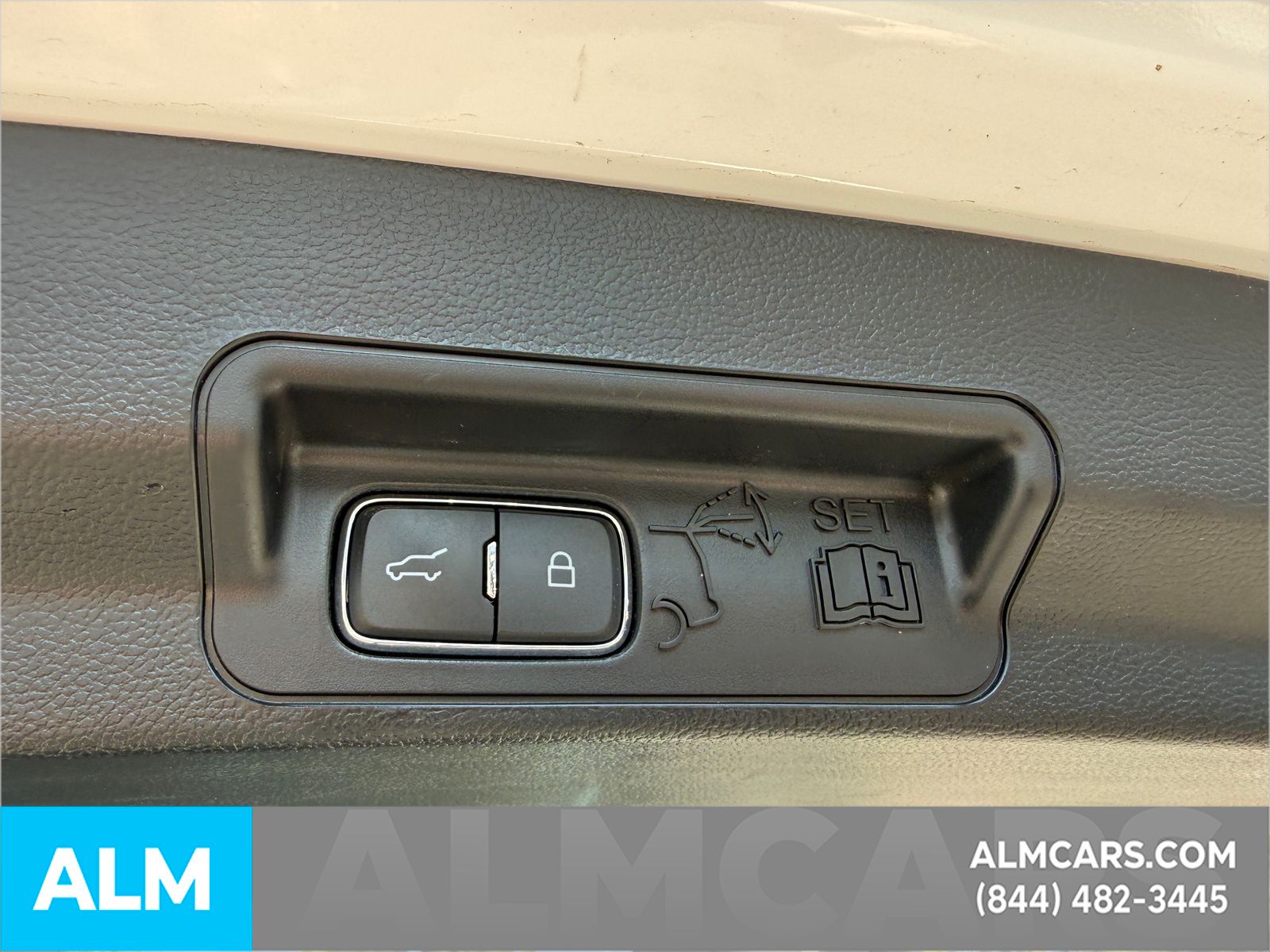 Used 2023 White Ford XLT image 11