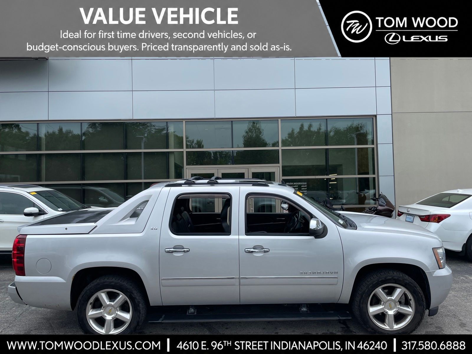 Silver Ice Metallic 2012 Chevrolet Avalanche Pickup Truck Four-Wheel Drive 6-Speed Automatic