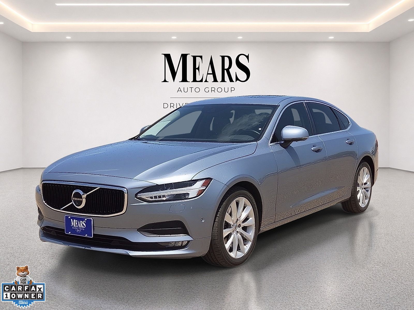 2017 Volvo S90 T6 Momentum AWD