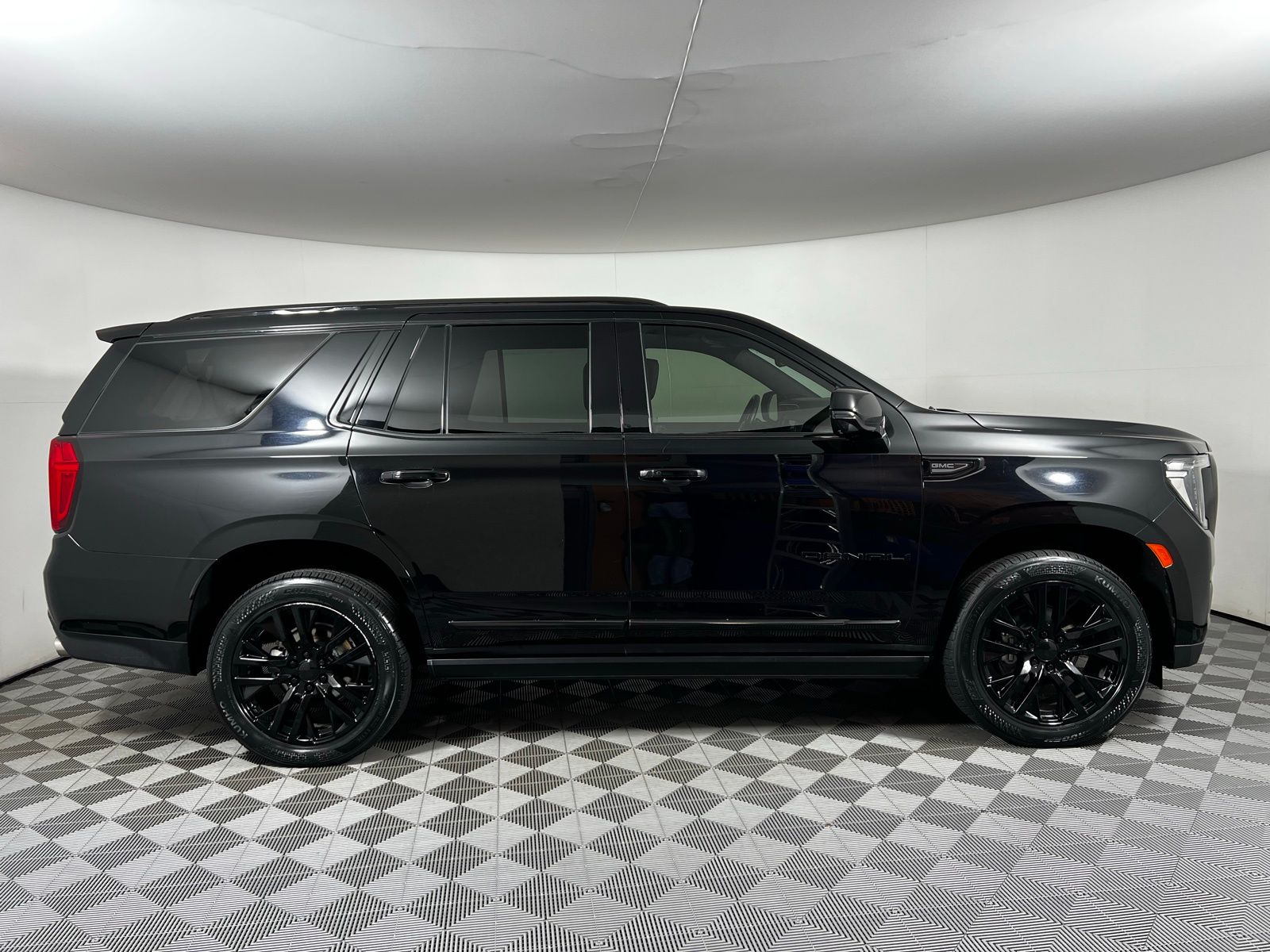2021 GMC Yukon Denali 4