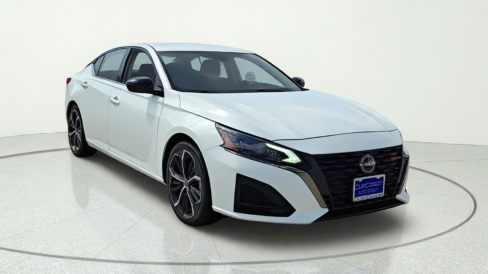Glacier White 2024 Nissan Altima Sedan Front-Wheel Drive Continuously Variable Transmission
