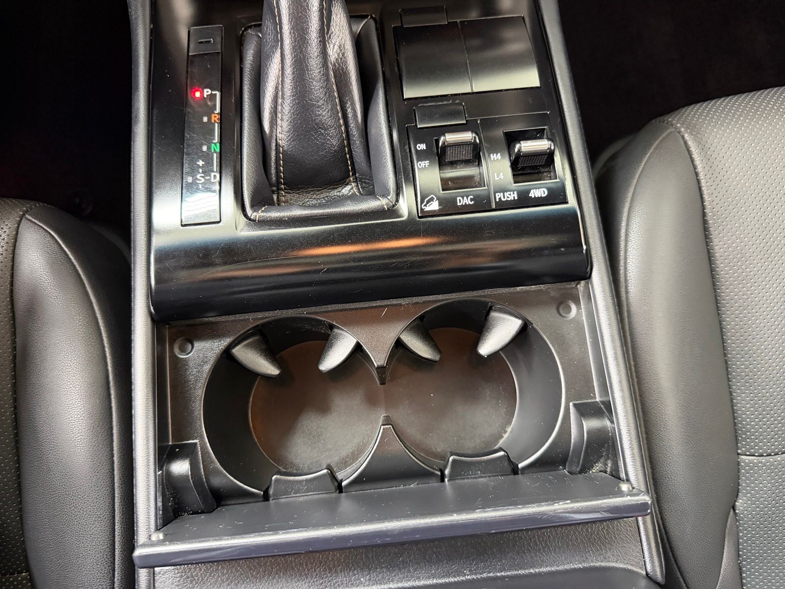 Used 2021  Lexus 460 image 24