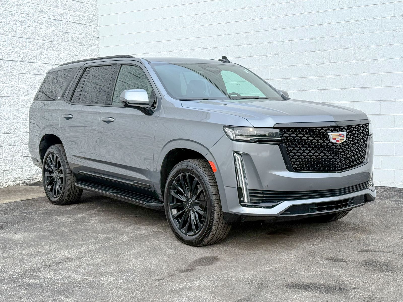 Gray (Satin Steel Metallic) 2022 Cadillac Escalade Luxury 4WD SUV / Crossover Four-Wheel Drive