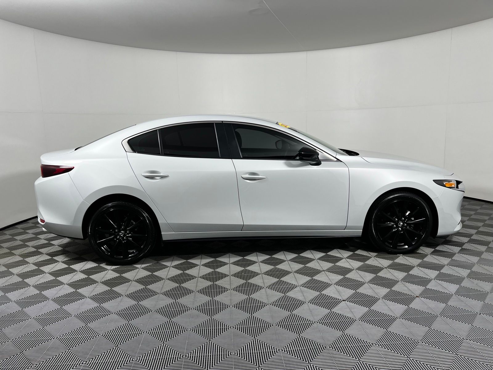 Thumbnail: 2025 Mazda Mazda3 - 4