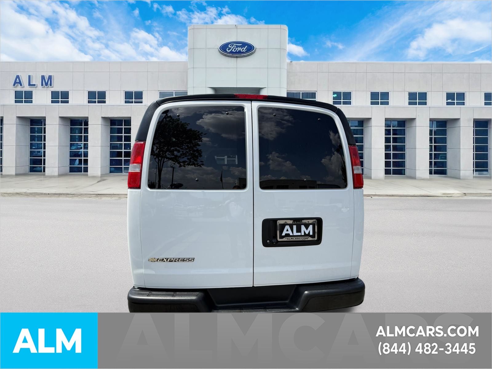 Used 2020 White Chevrolet LS image 9