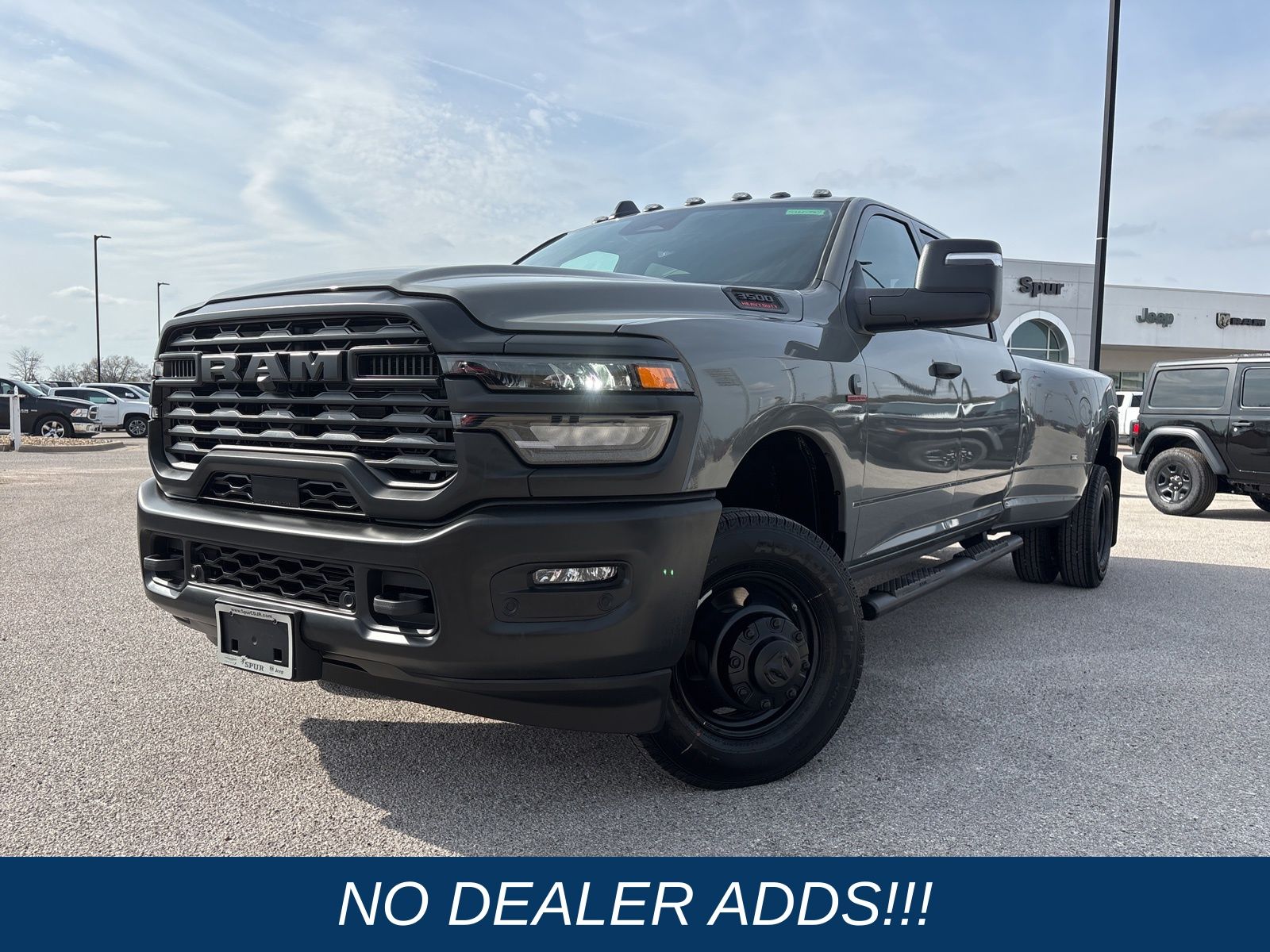 2026 RAM 3500 Tradesman Crew Cab LB DRW 4WD