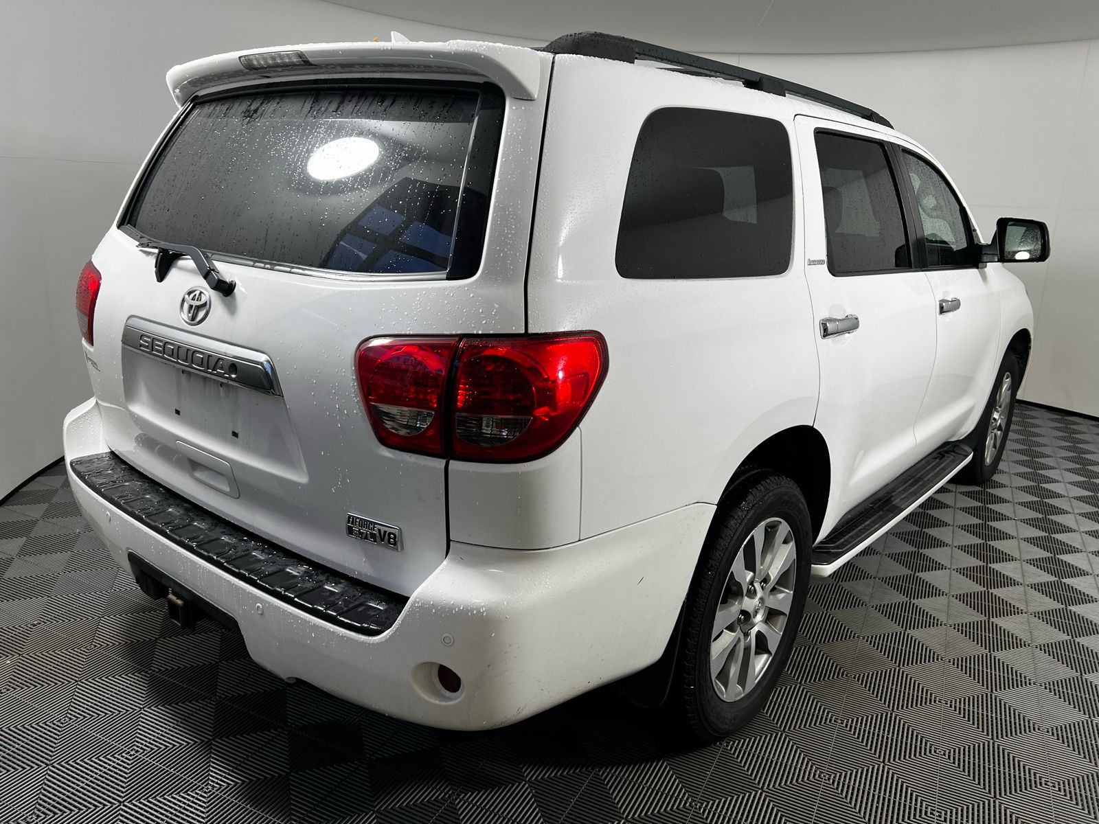 Thumbnail: 2015 Toyota Sequoia - 5