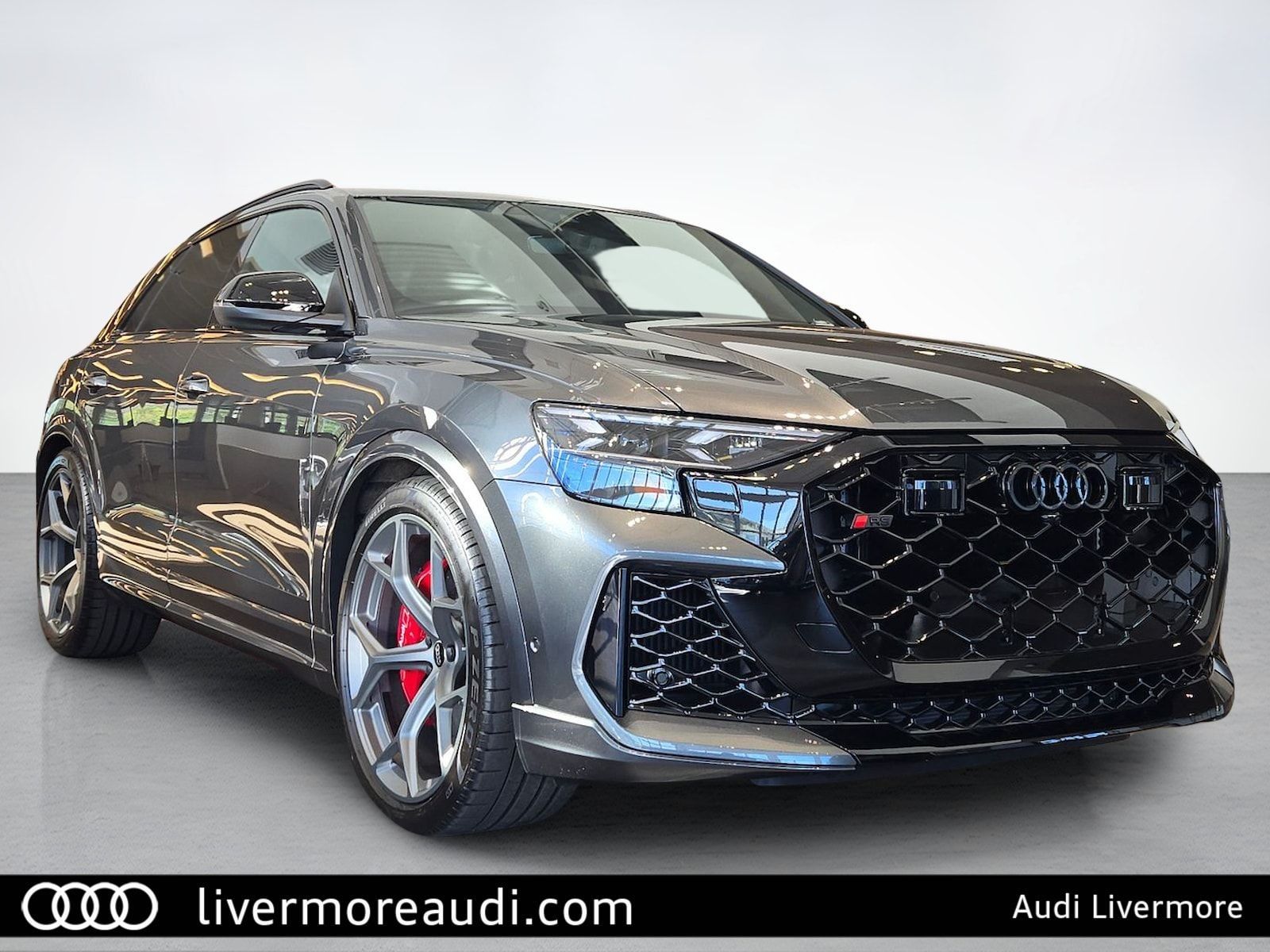 Daytona Gray Pearl Effect 2026 Audi RS Q8 SUV / Crossover All-Wheel Drive 8-Speed Automatic