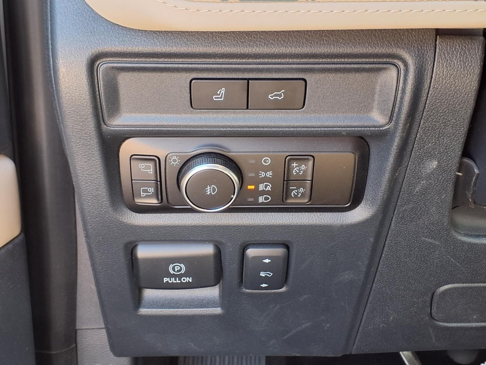 2023 Ford Expedition Max Platinum White at Legacy Ford
