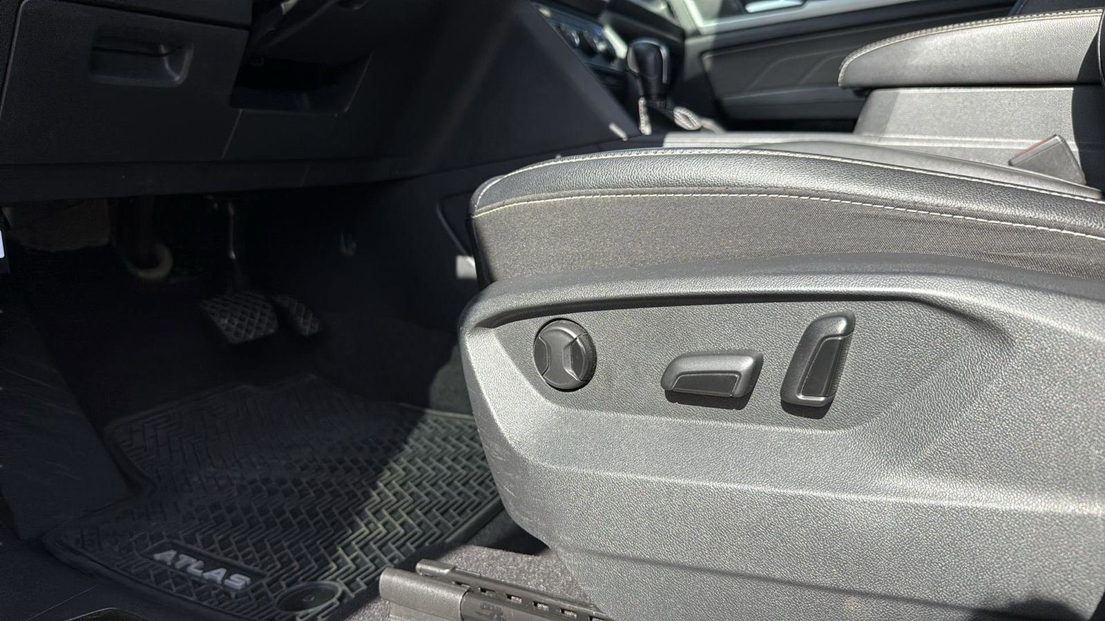 Used Car 2021 Volkswagen Atlas  3.6l V6 Se W/technology For Sale Under $25,000 In Austin, Texas