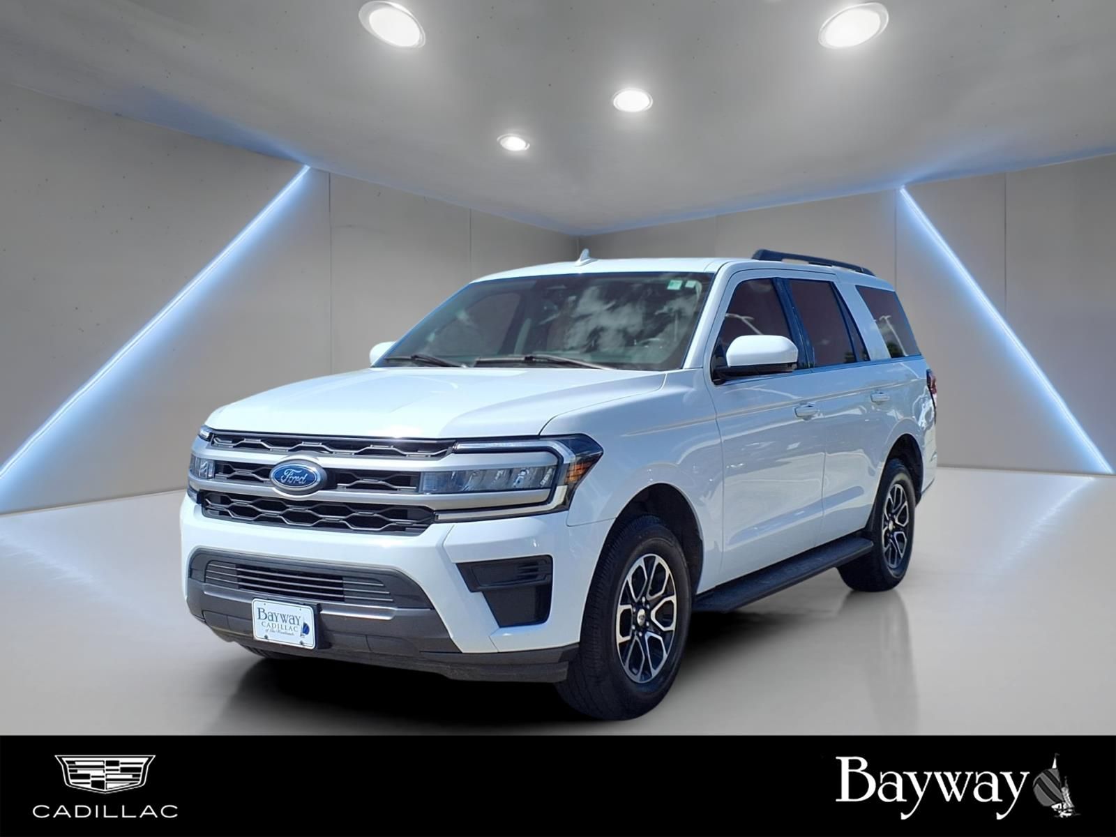 2022 Ford Expedition XLT White at EAG Ford Navasota