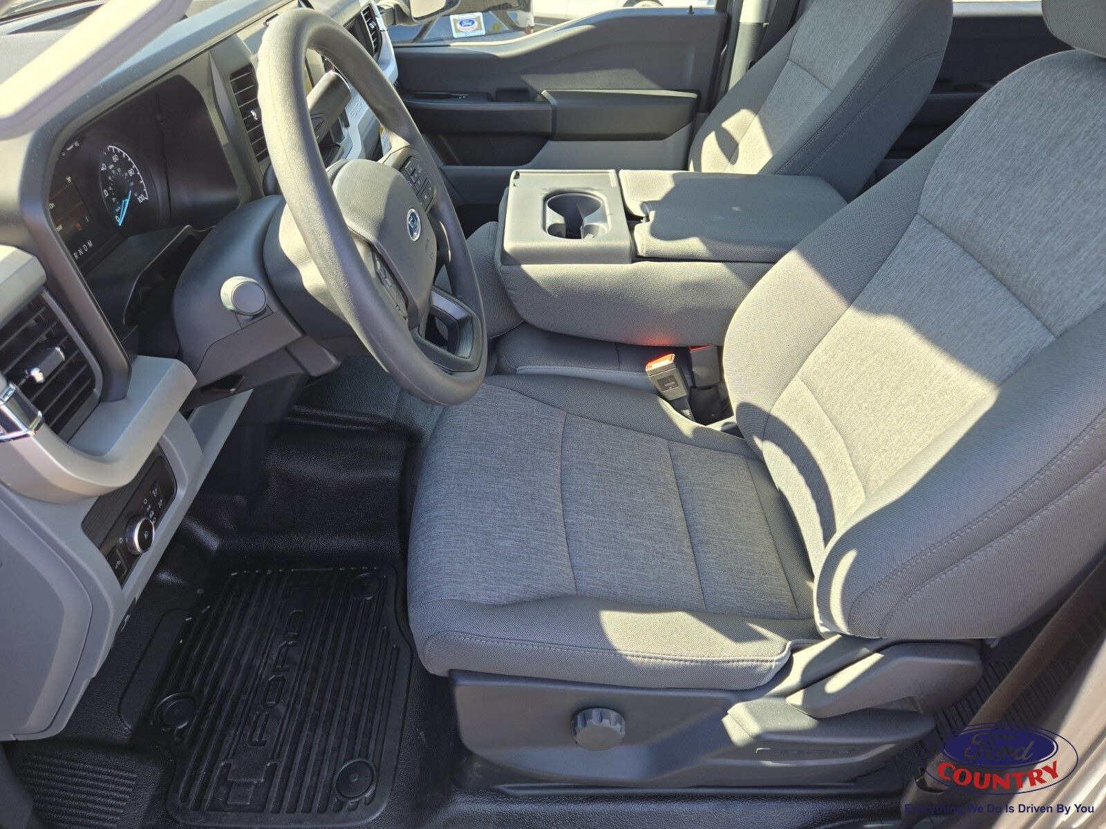 2026 Ford F-250 Super Duty XL - Photo 6