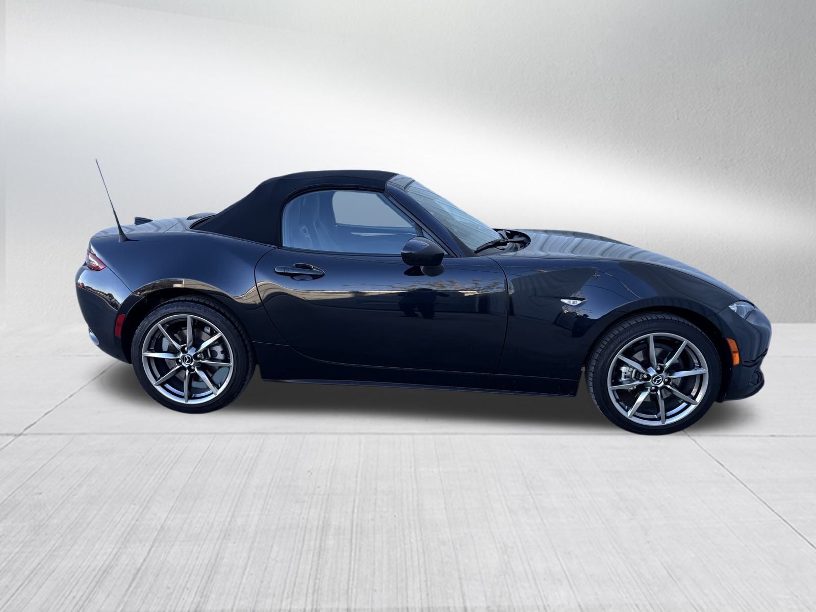 Used Car 2022 Mazda Mx-5 Miata  Grand Touring For Sale Under $30,000 In Austin, Texas