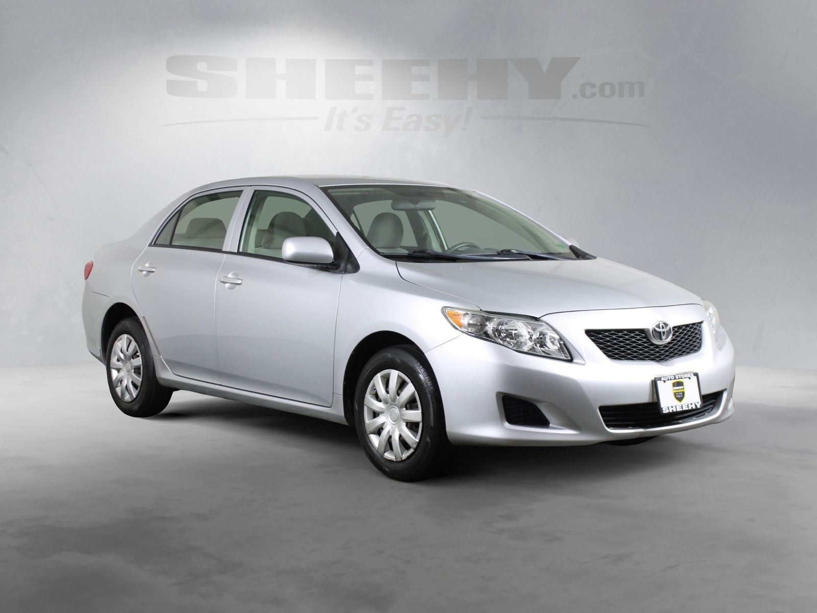 Used 2010 Silver Toyota LE image 2