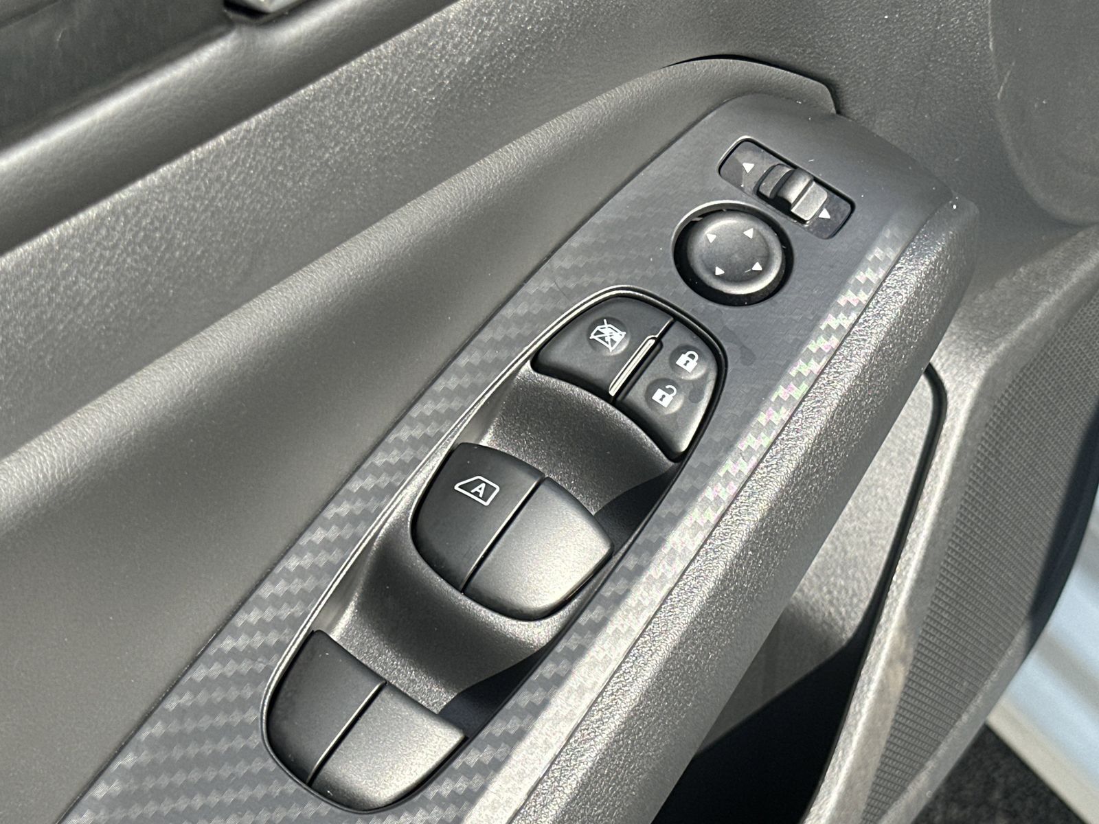 2025 Nissan Altima 2.5 SV photo 18