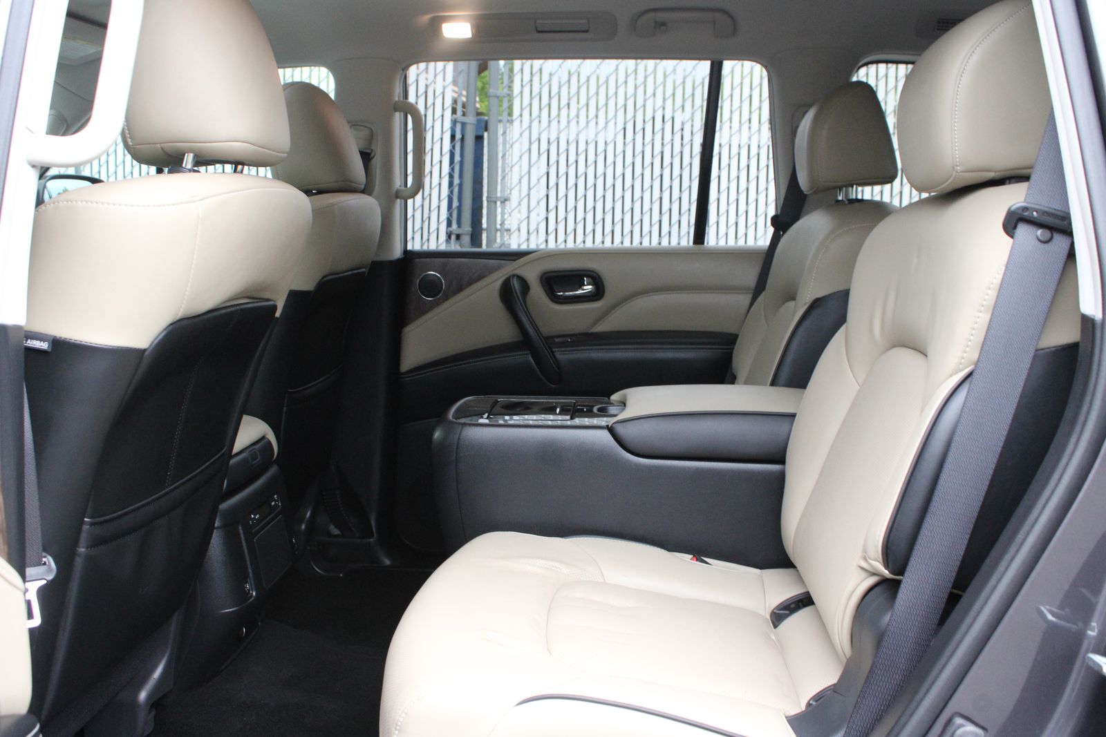 Used 2024 Gray INFINITI Premium Select image 11