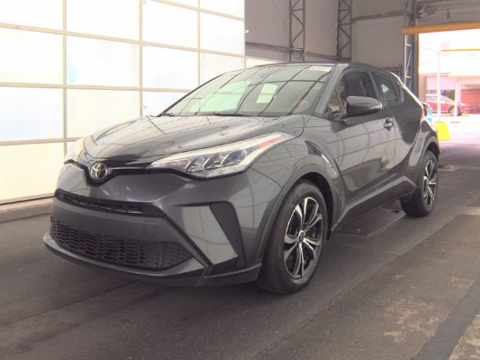 2021 Toyota C-HR LE's photo