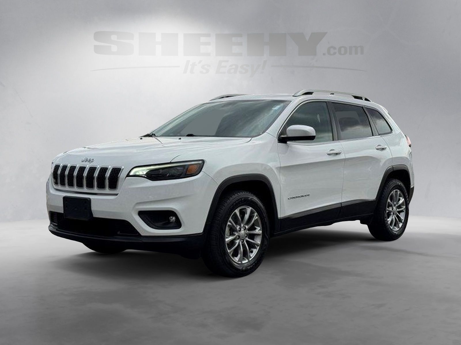Used 2019 White Jeep Latitude Plus image 13
