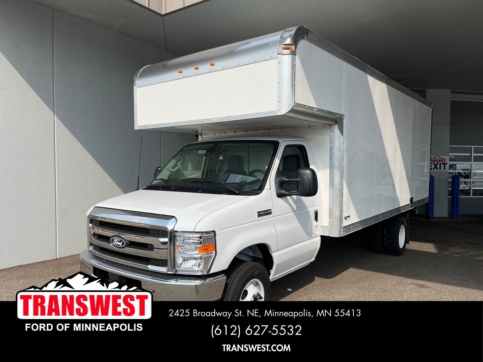 Oxford White 2027 Ford E-Series Chassis Pickup Truck Rear-Wheel Drive 6-Speed Automatic