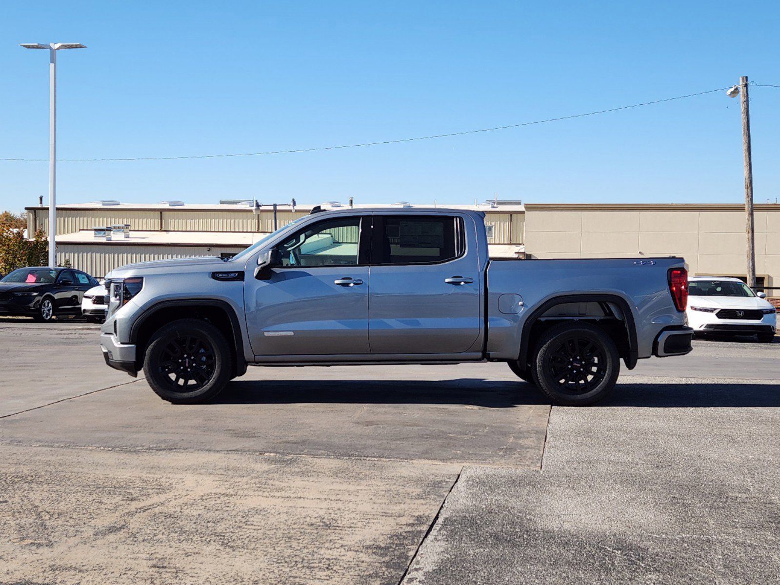 2025 GMC Sierra 1500 Elevation 3