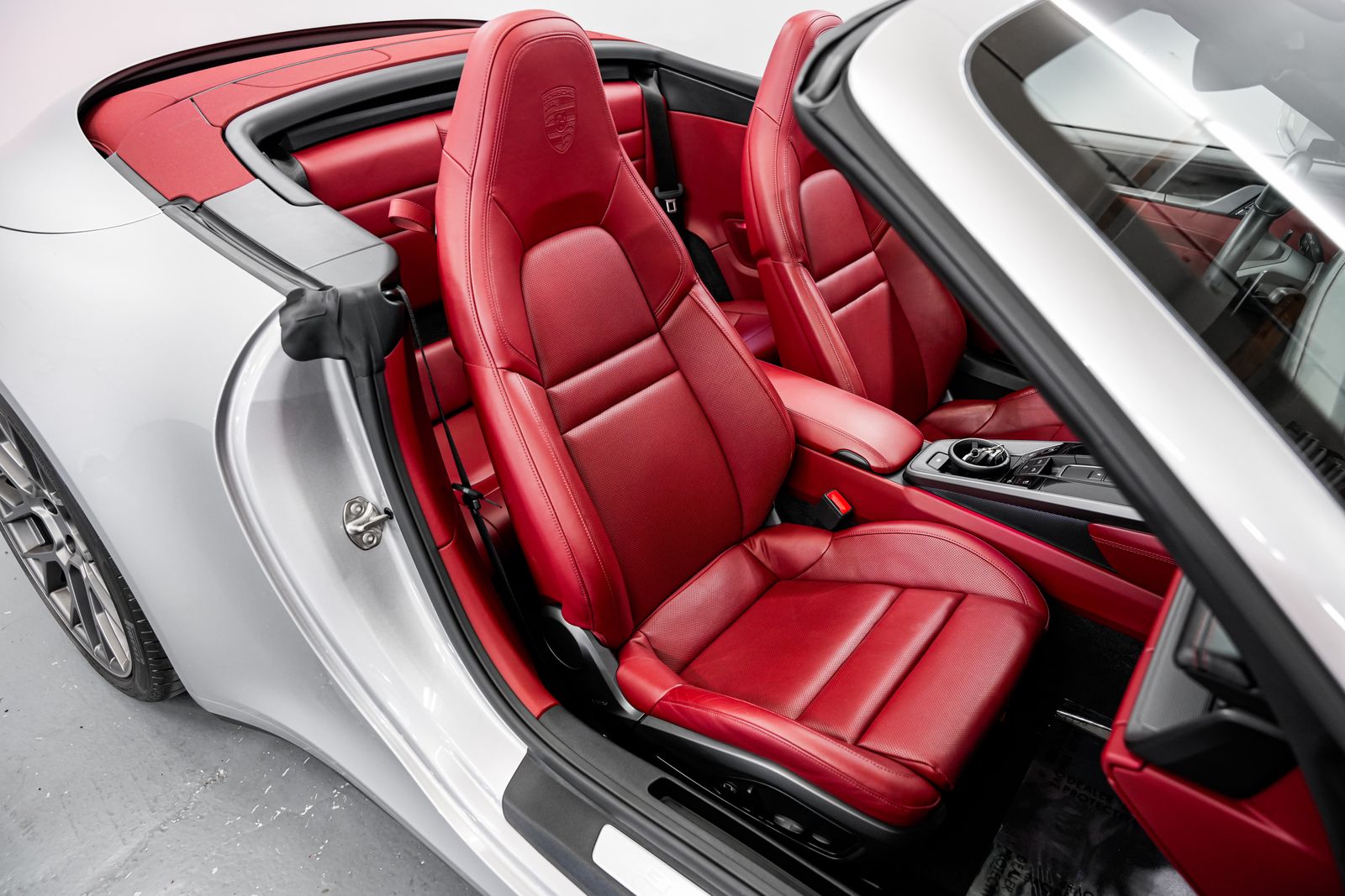 2021 Porsche 911 Carrera 4S — photo 31