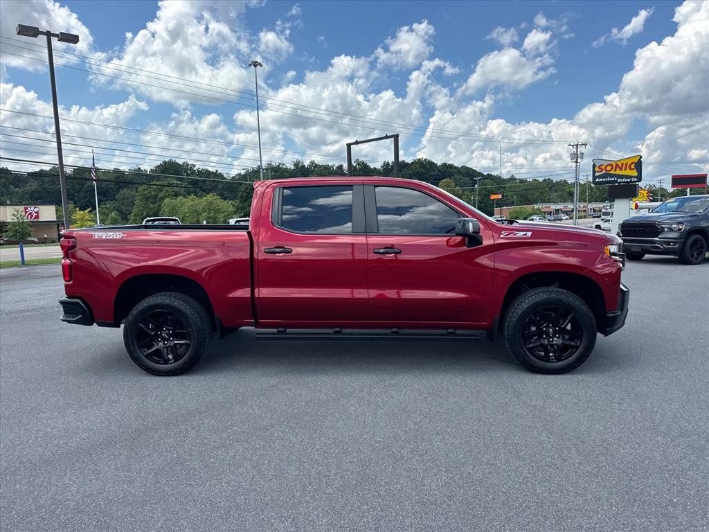 View vehicle photo 6